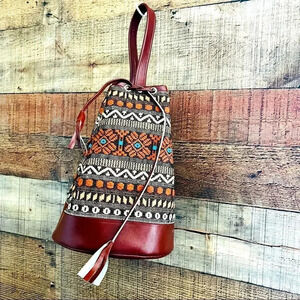 Huipil Guatemalan Artisan Drawstring Leather Hand/Wristlet